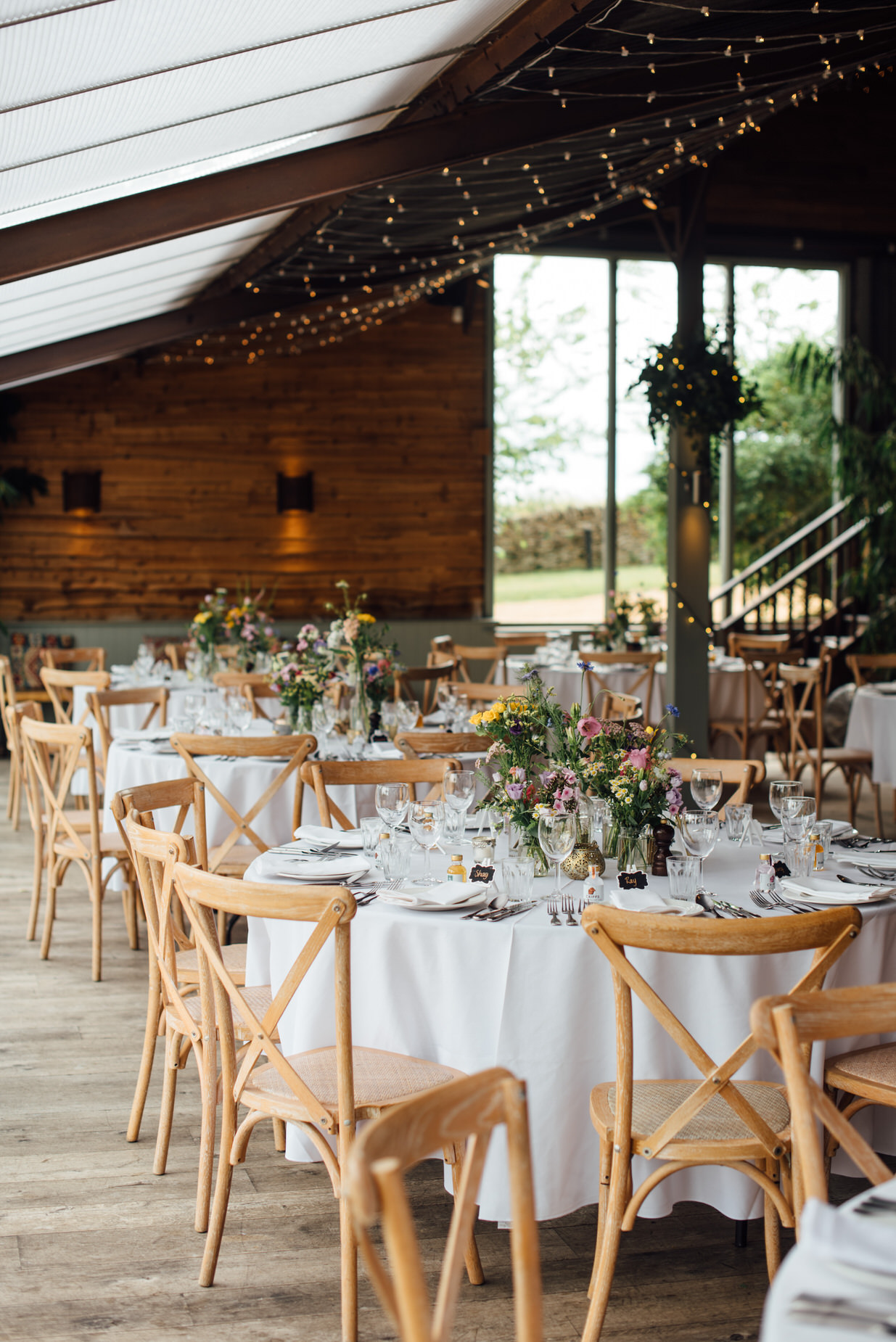 wedding breakfast, stone barn wedding, cotswolds wedding, queer wedding, 