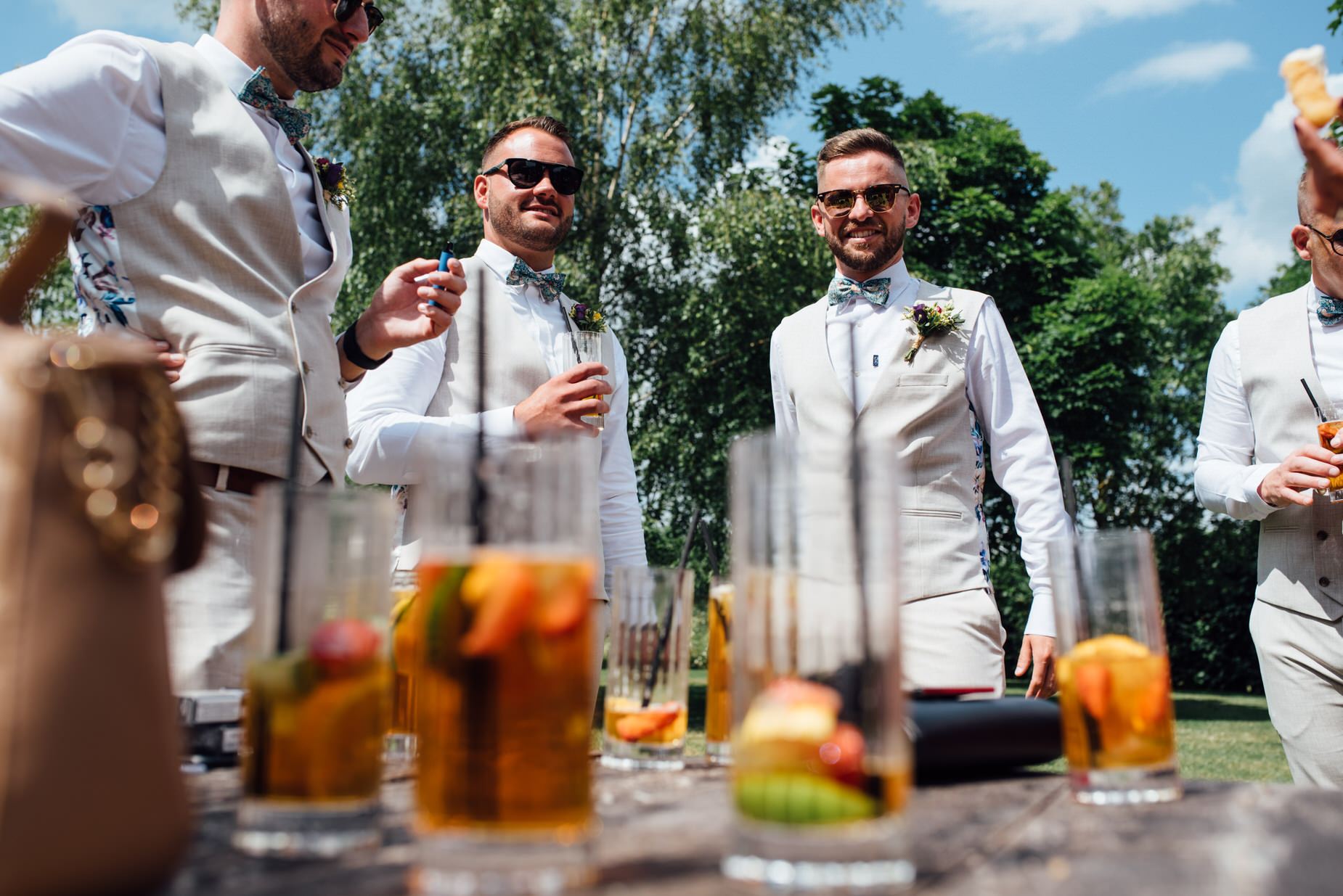 stone barn wedding, cotswolds wedding, queer wedding, drinks reception