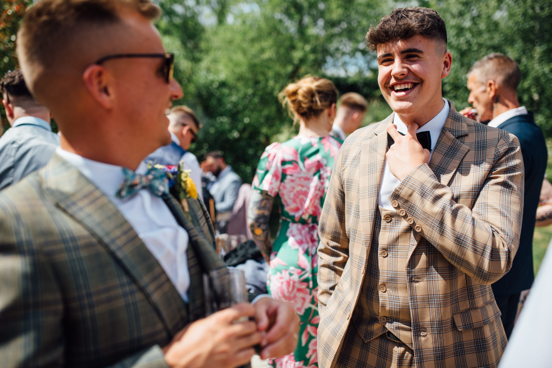 candid wedding photos, authentic wedding photography, stone barn wedding, cotswolds wedding, queer wedding, 